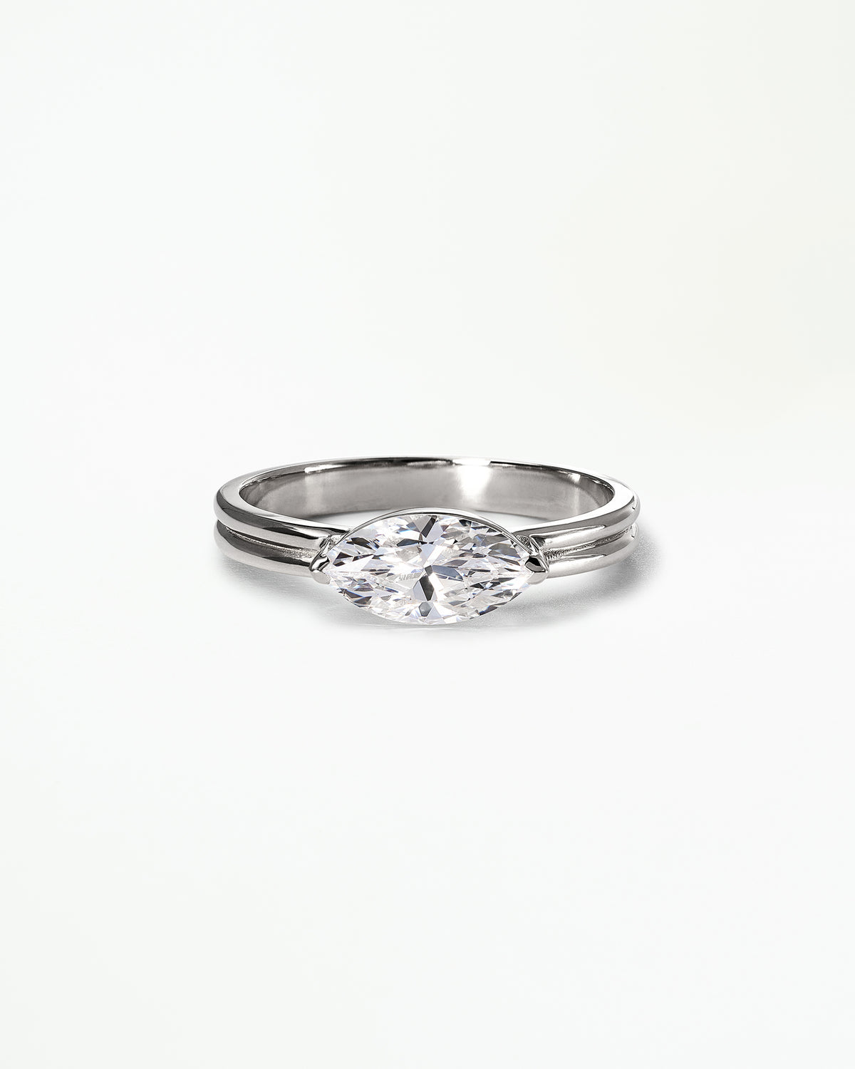 [lifestyle]Marquise Cut Diamond Ridge Solitaire Ring