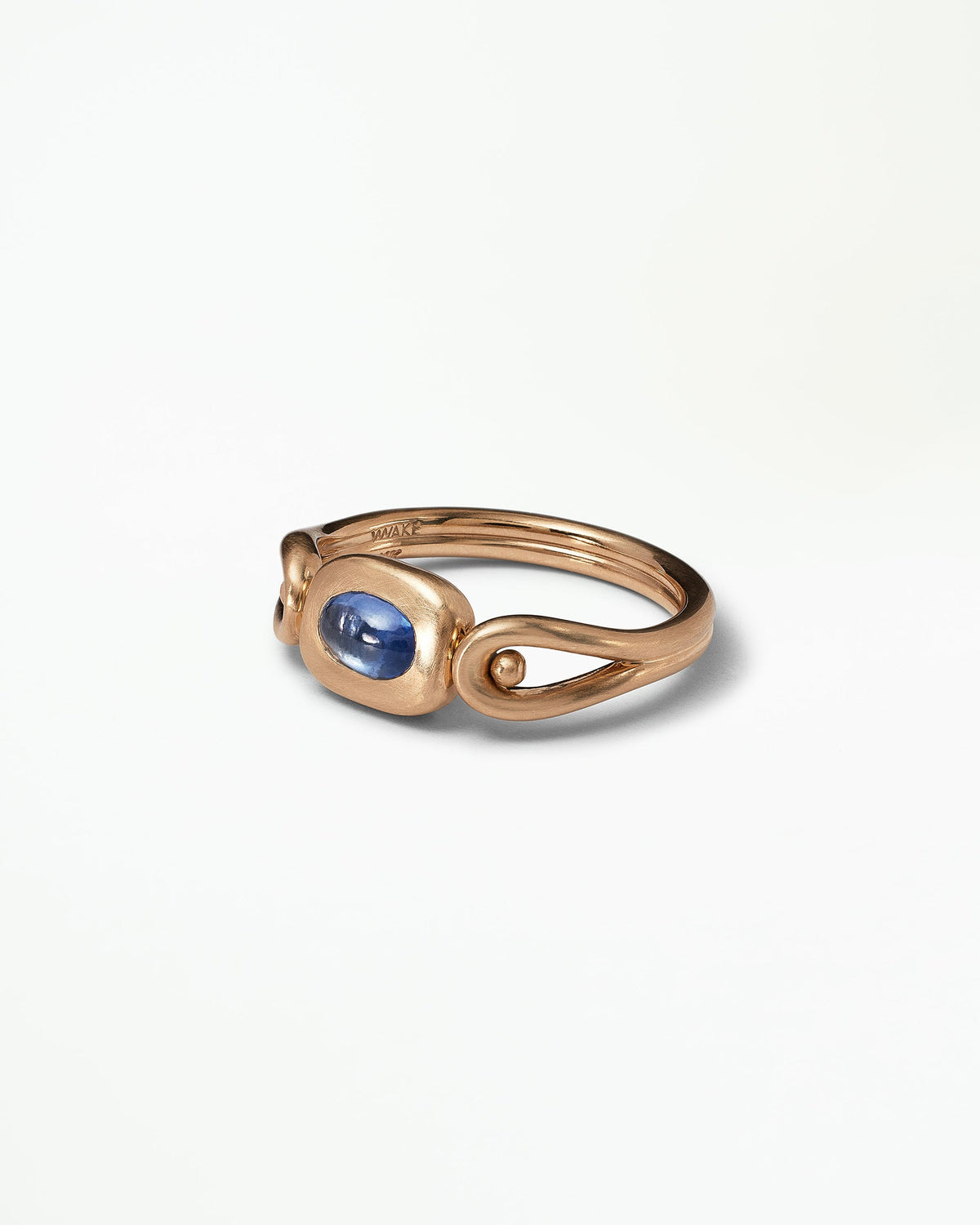 Oval Sapphire Tempo Ring