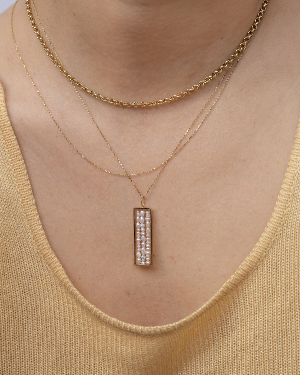 Pearl Long Metaphor Pendant