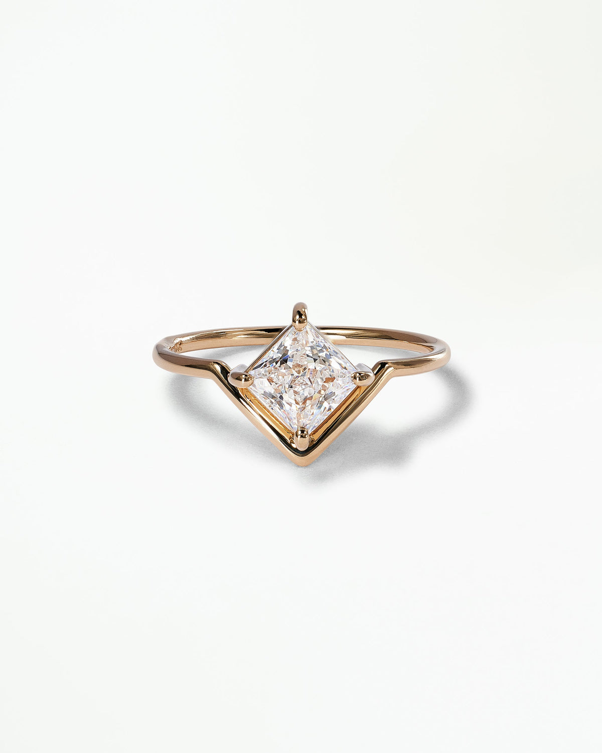[lifestyle]Princess Cut Diamond Nestled Ring