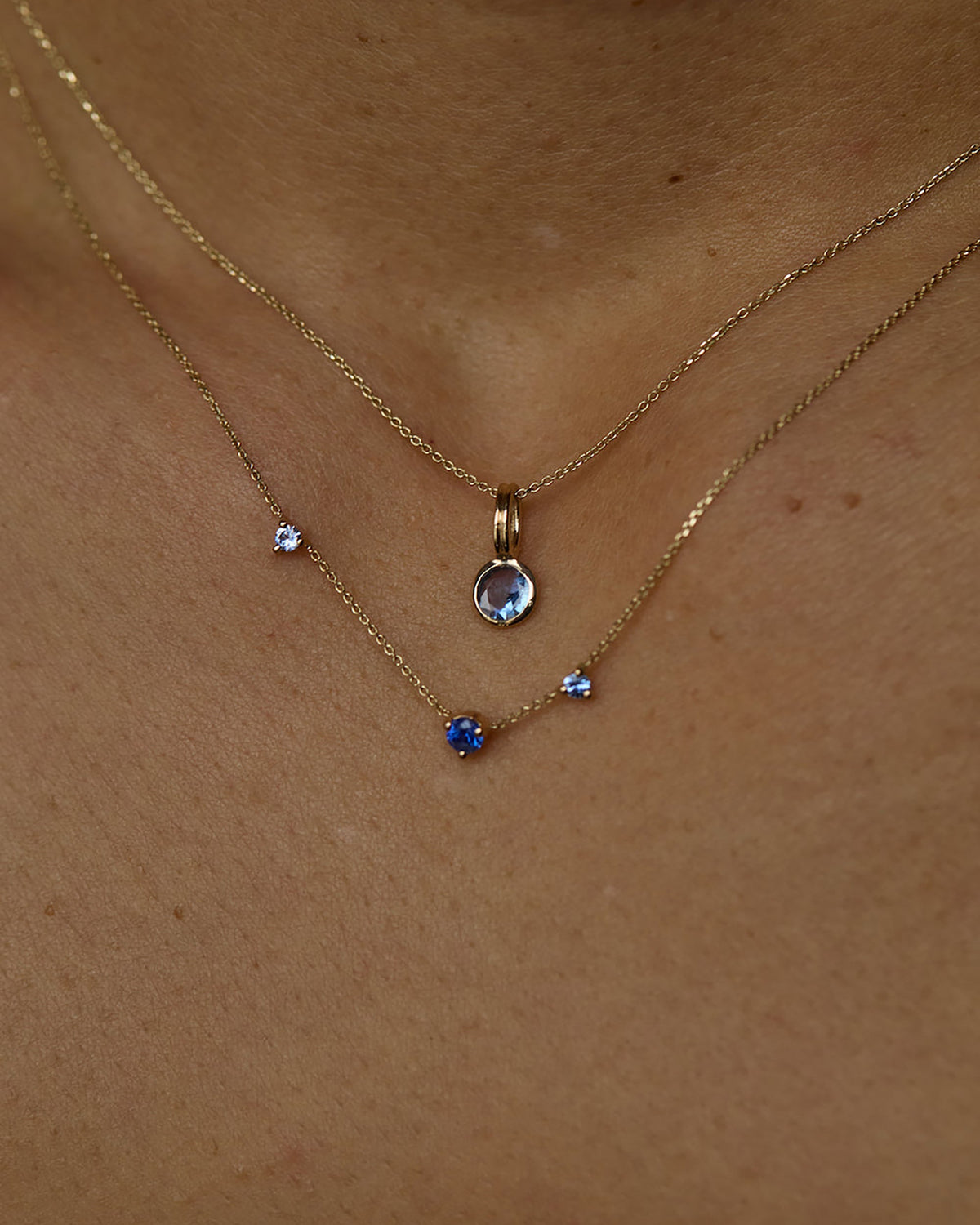 Round Cut Sapphire Rain Pendant No. 11