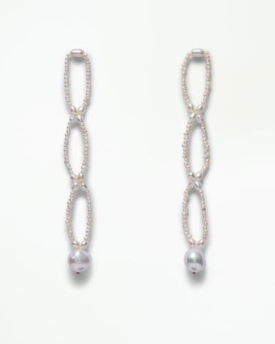 Pearl Petal Earring